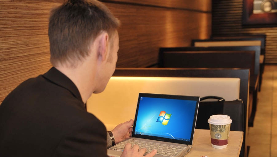 Windows 7 on laptop