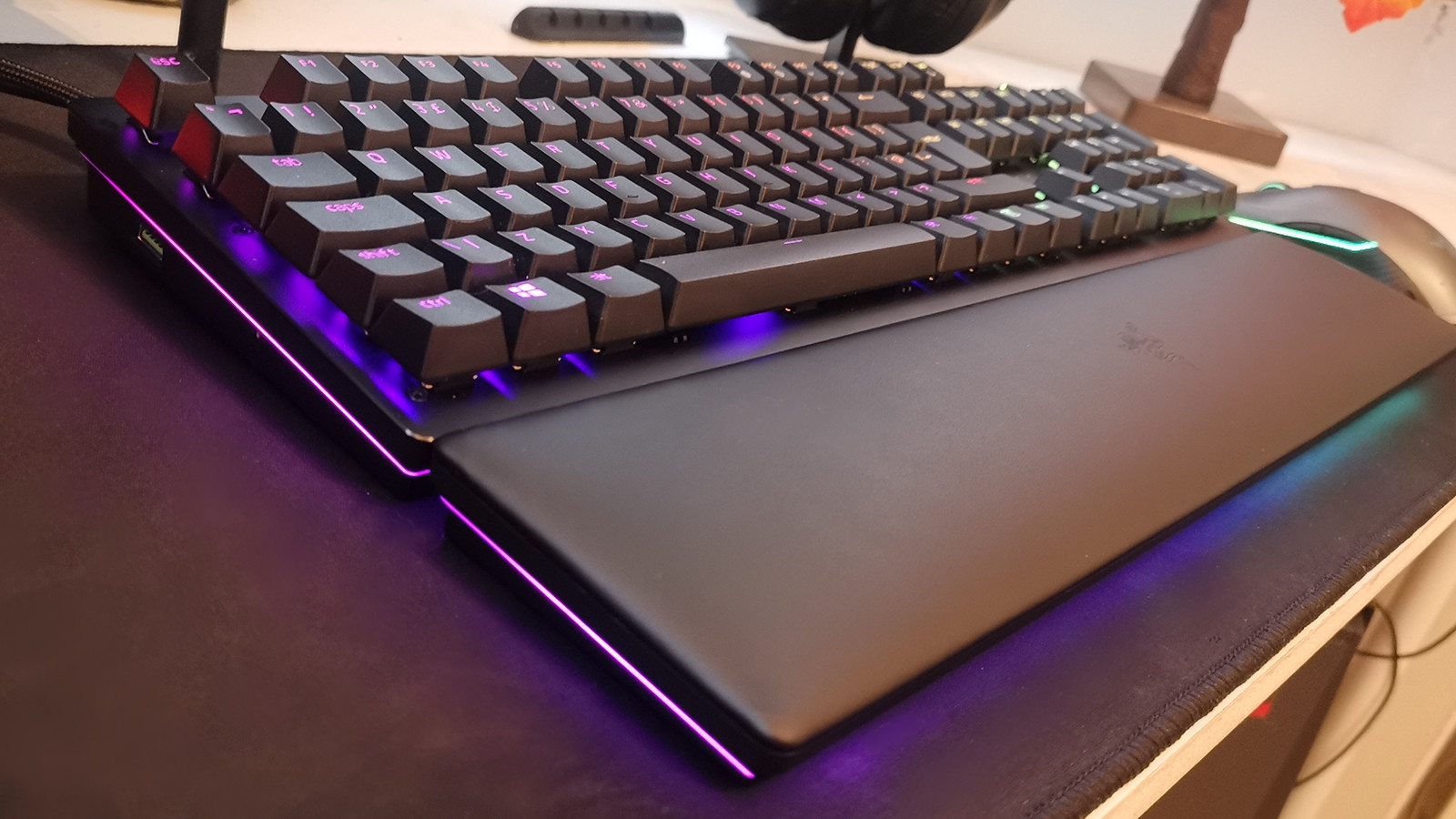 Razer Huntsman v2 analog