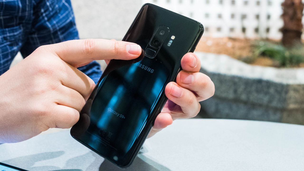The fingerprint sensor is now in a better center-aligned location, even if the pad is smaller than on other Androids
