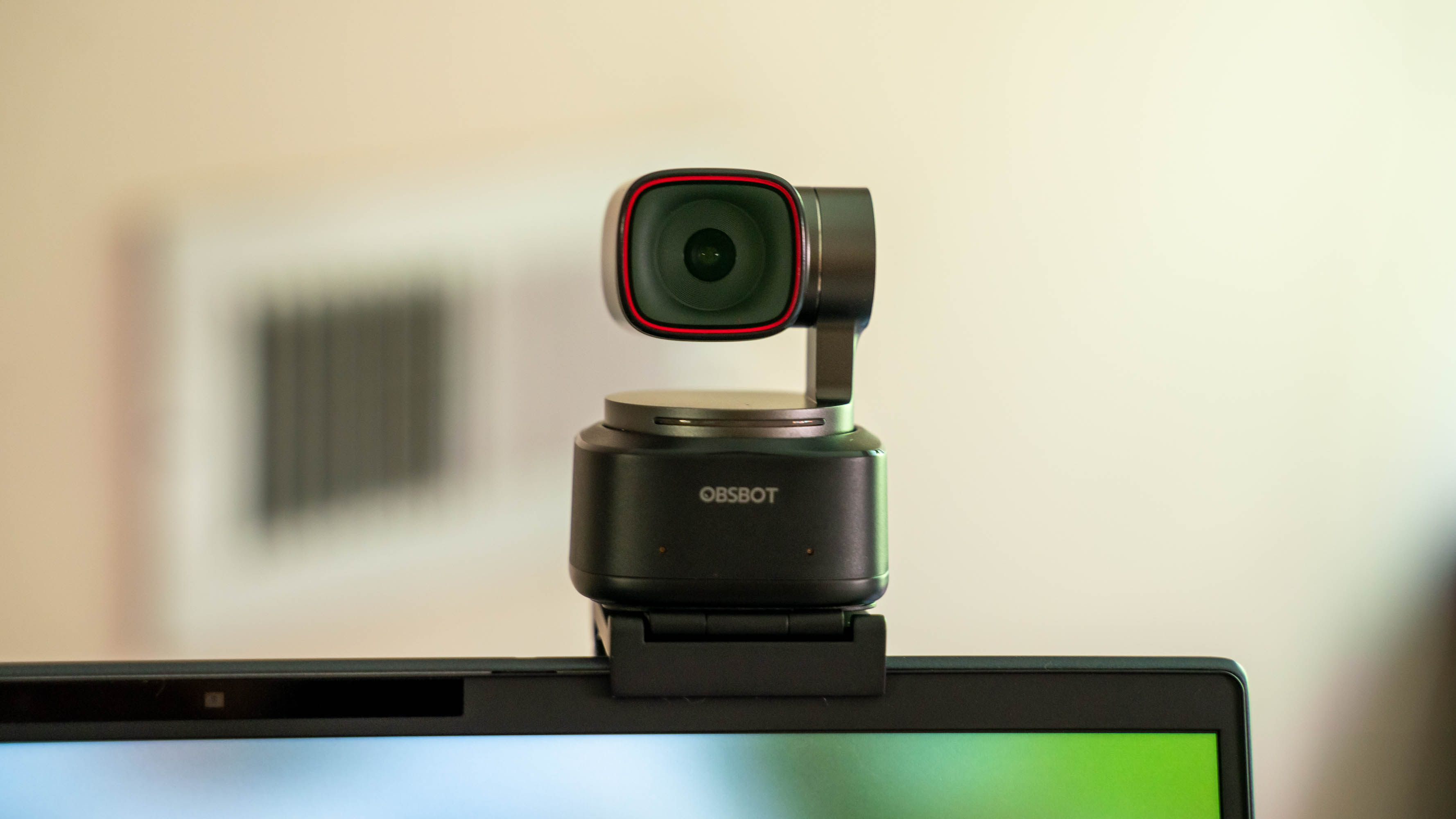 Obsbot Tiny 2 in use in author's home