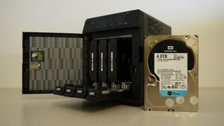 WD Sentinel DX2400
