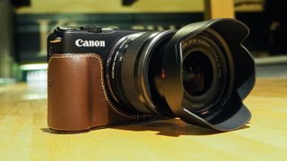 Canon EOS M10