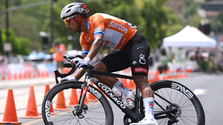  Jhonatan Narvaez of Ecuador and UAE Team Emirates Xrg - Orange Leader Jersey competes during the 25th Santos Tour Down Under 2025, Stage 6 a 90km stage from Adelaide to Adelaide / #UCIWT / on January 26, 2025 in Adelaide, Australia. 