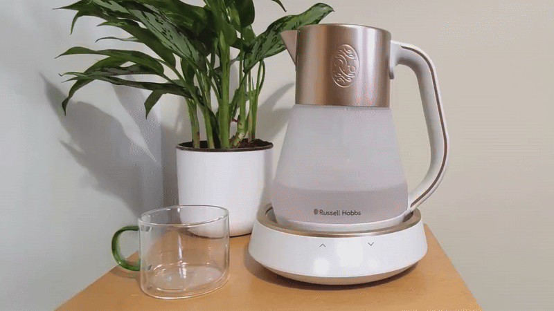 Russell Hobbs Calm Kettle boiling water
