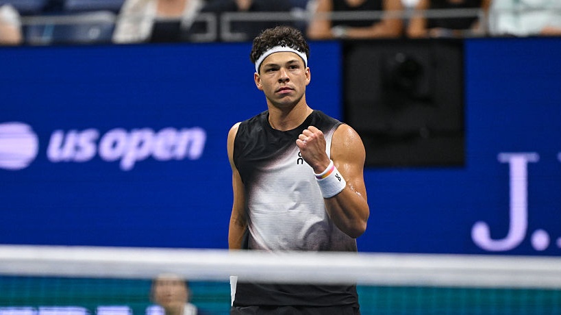 Ben Shelton reacts against Stefanos Tsitsipas during a Men's Singles match on Day Eight of the 2026 US Open at USTA Billie Jean King National Tennis Center.