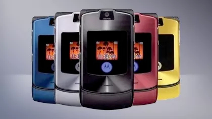 Motrorola RAZR V3 in 5 colors