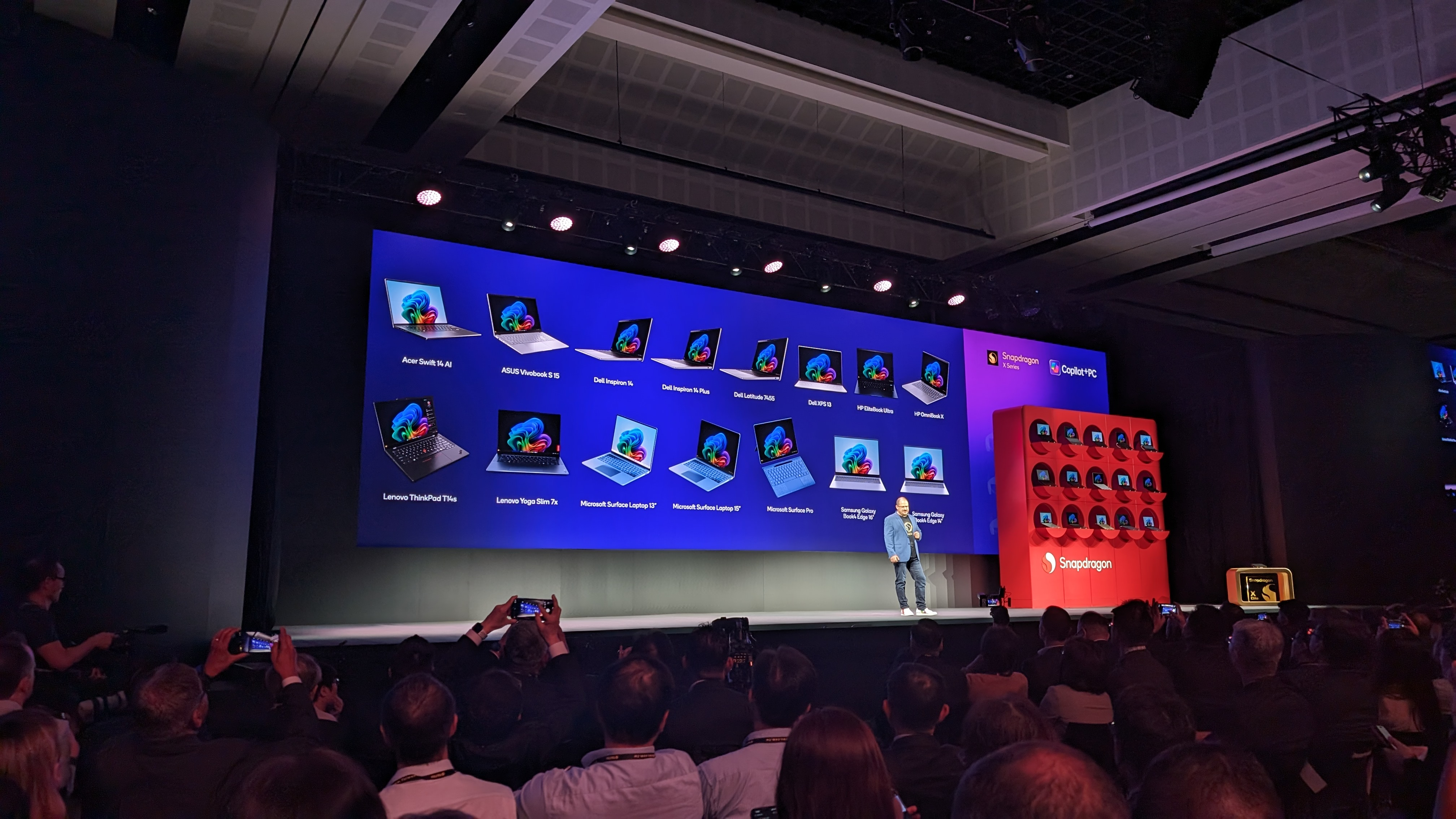 A photo of Qualcomm CEO Cristiano Amon delivering his keynote speech.