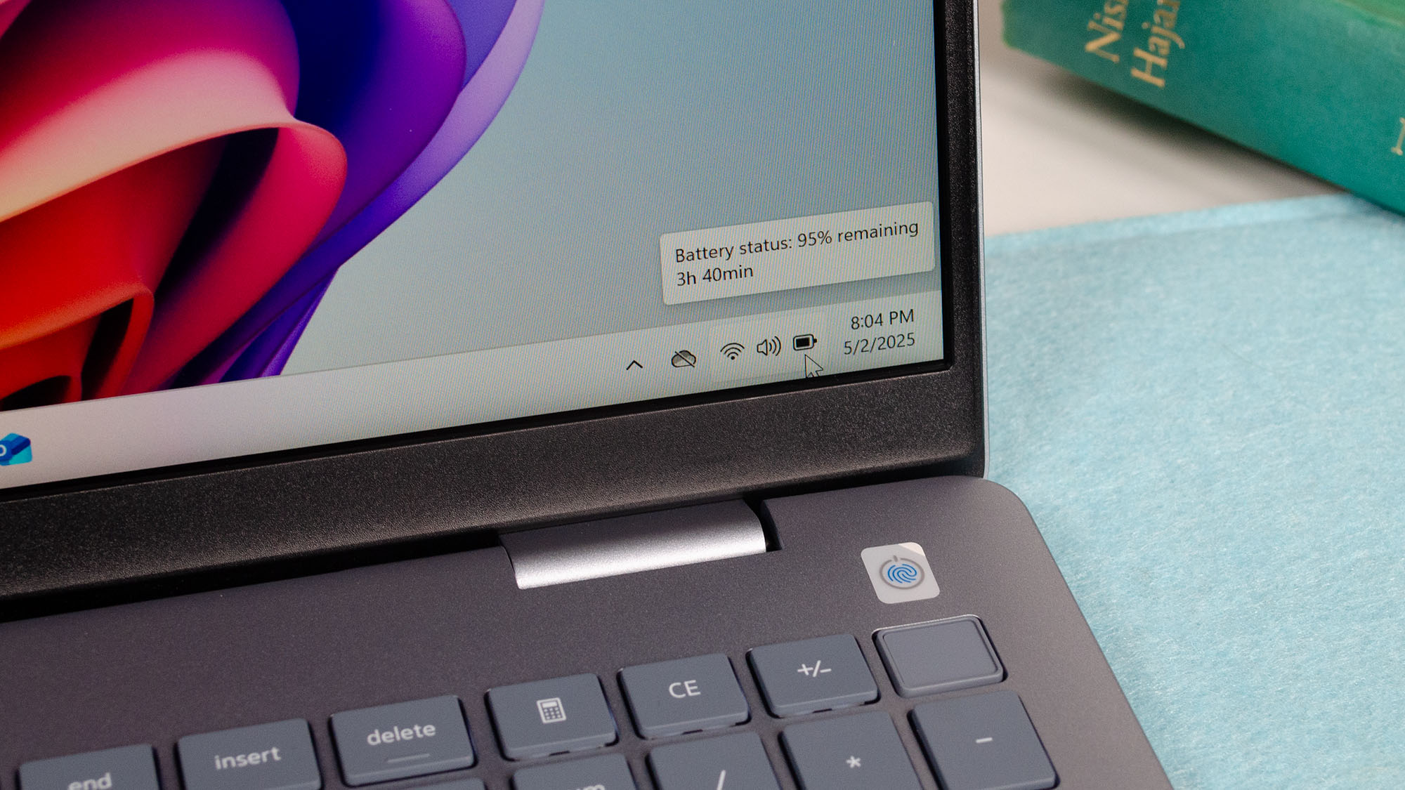 The Windows 11 battery life indicator on a Dell 16 Plus 