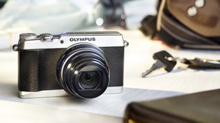 Olympus Stylus SH-1
