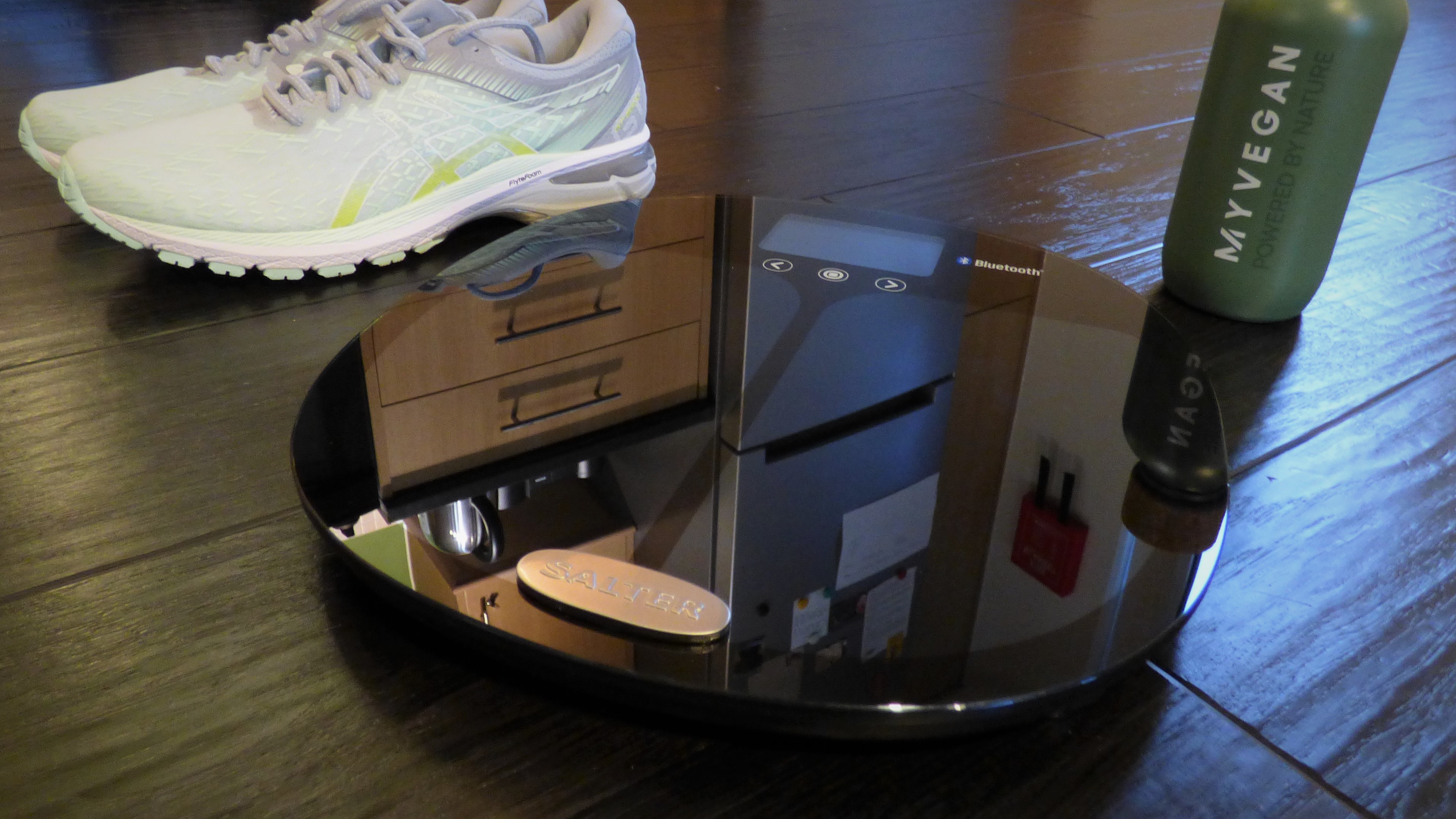 Salter Curve Bluetooth Smart Analyser Bathroom Scale