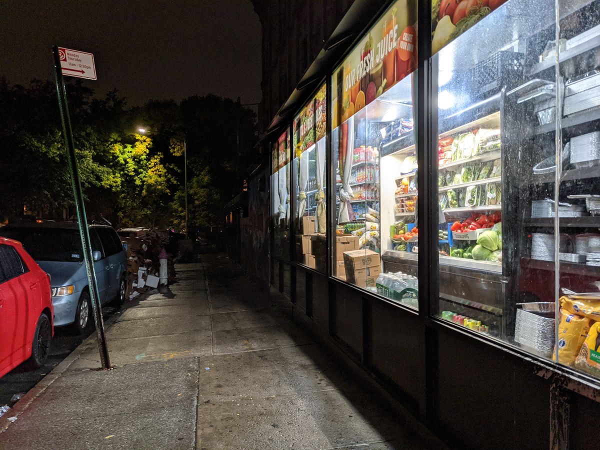 Night mode benefits from even sources of light