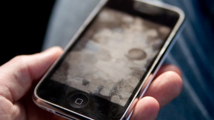Cleaning a phone