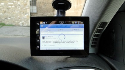 Parrot Asteroid Tablet