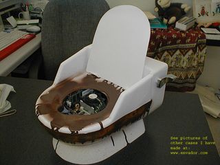Quake Toilet