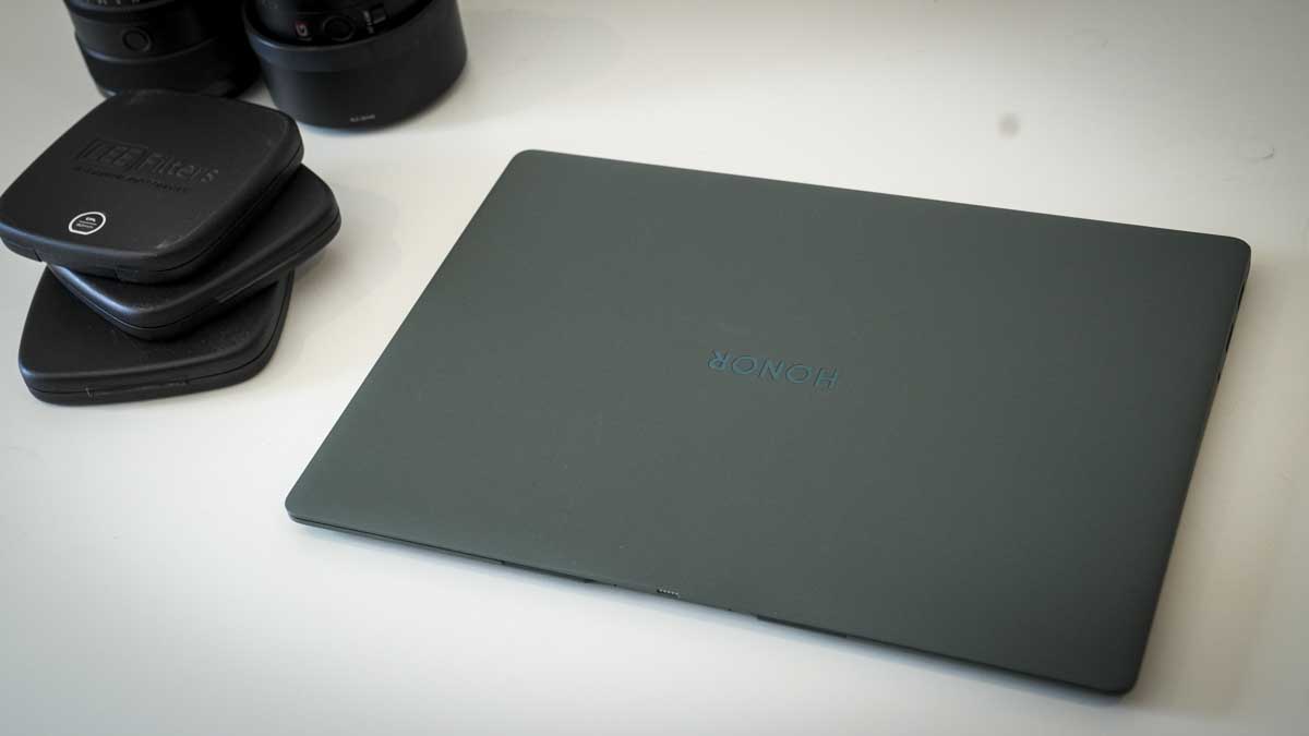 HONOR MagicBook Art 14