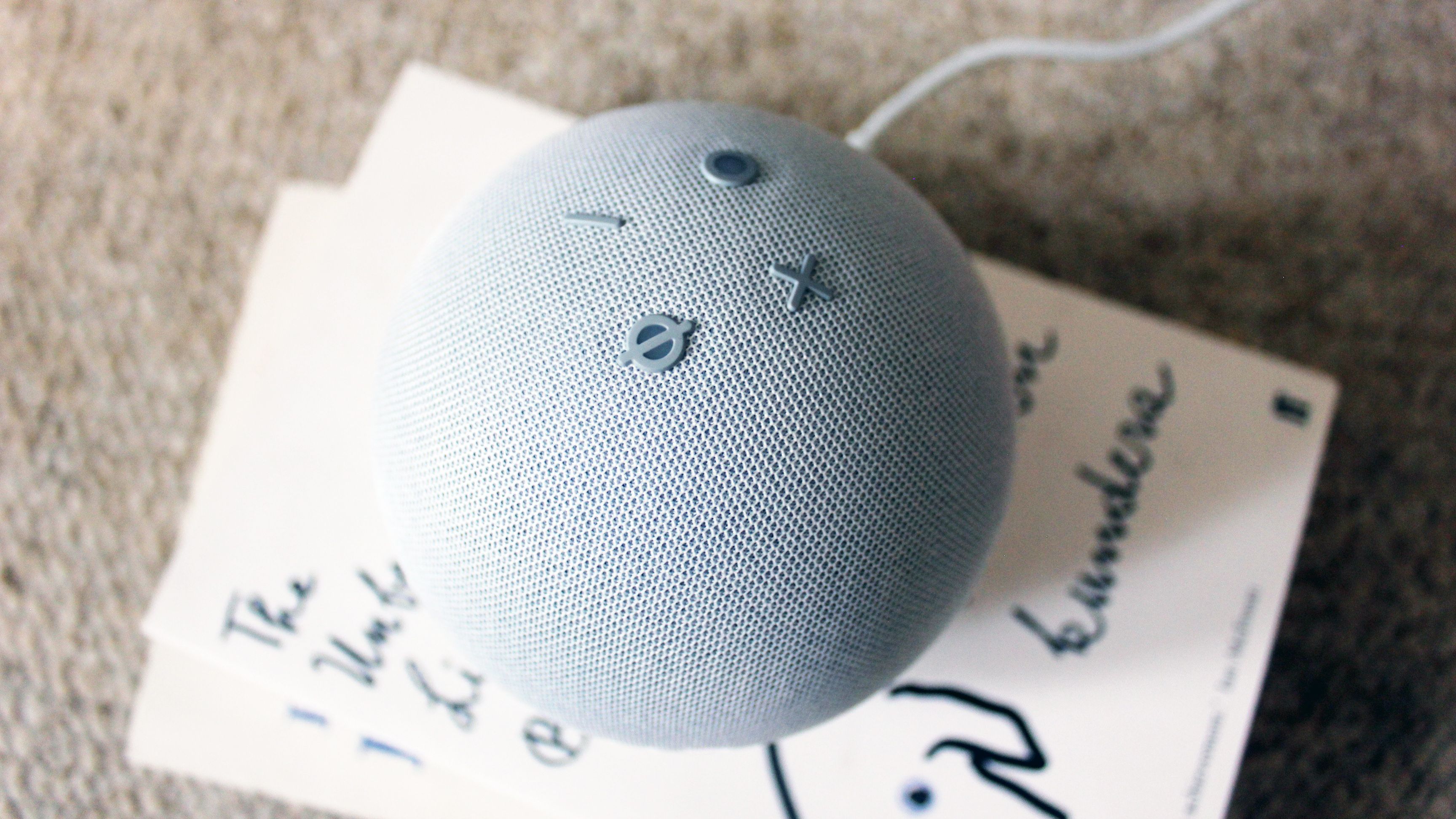 the amazon echo dot with clock in white