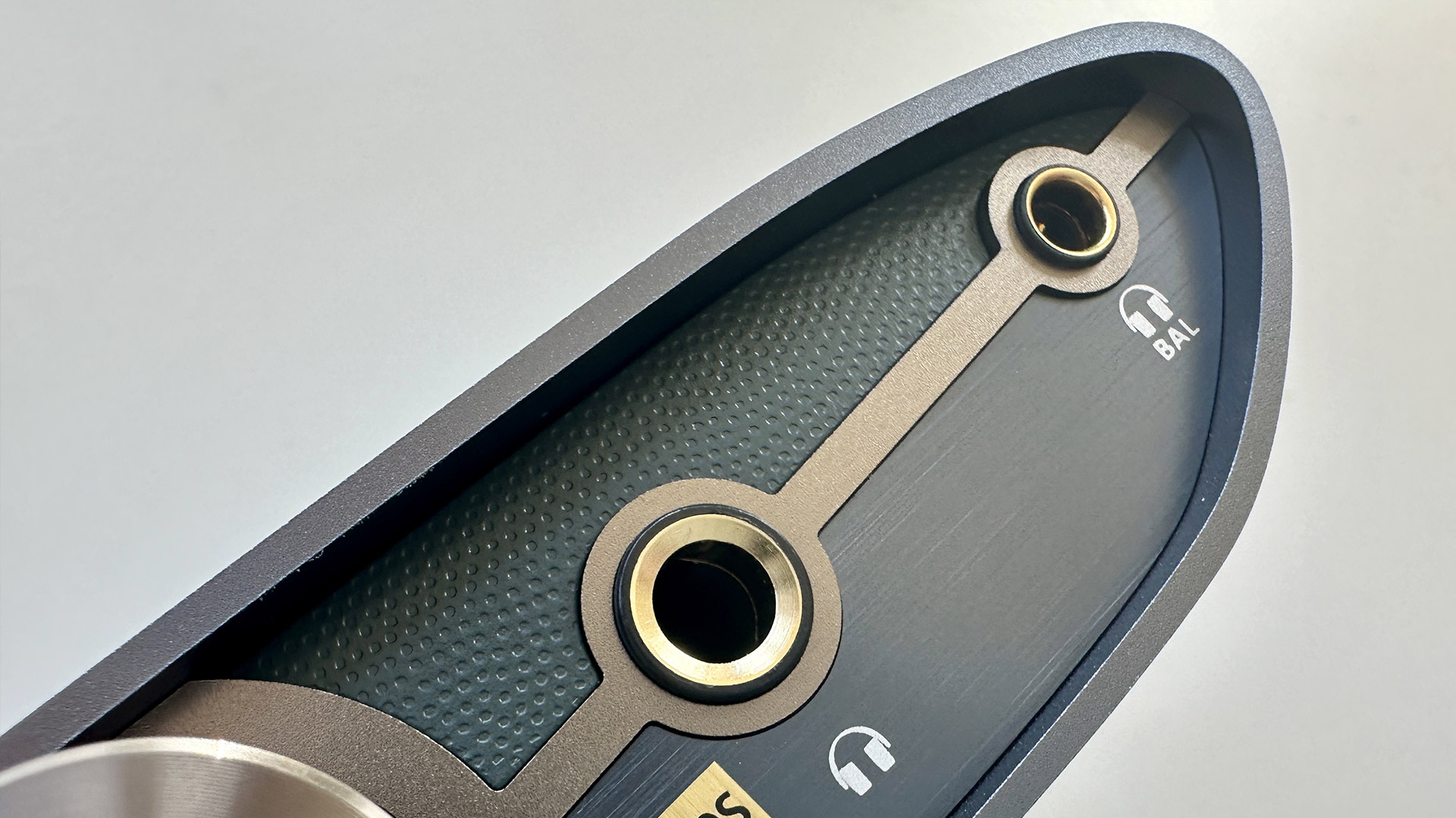 A close up of the ports on the iFi Zen DAC 3
