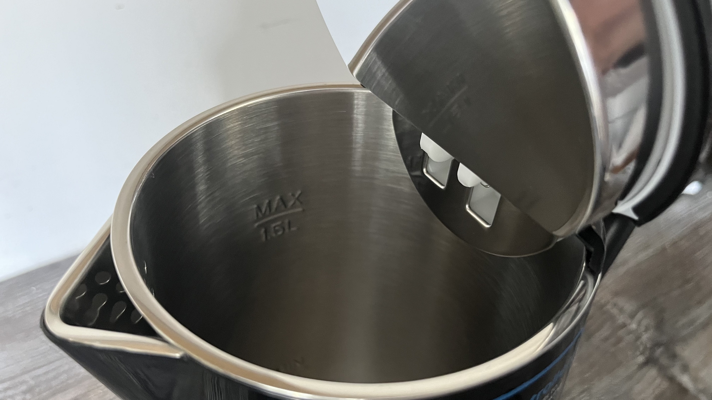 swan alexa kettle to show max line