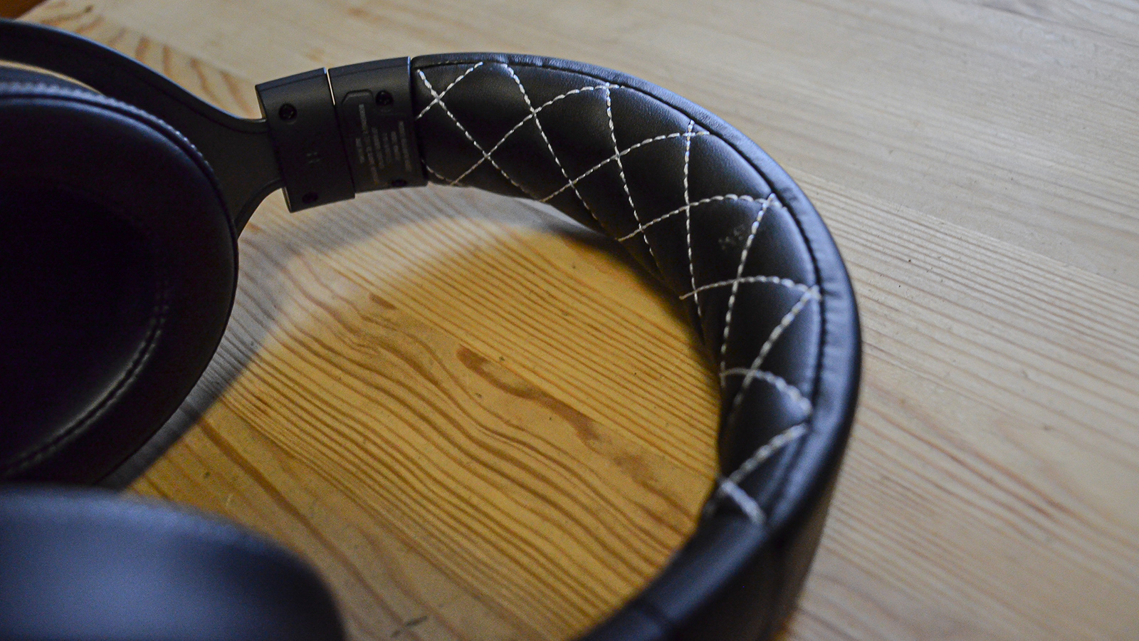 Corsair HS60 Haptic