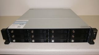 QNAP TVS-1271U-RP