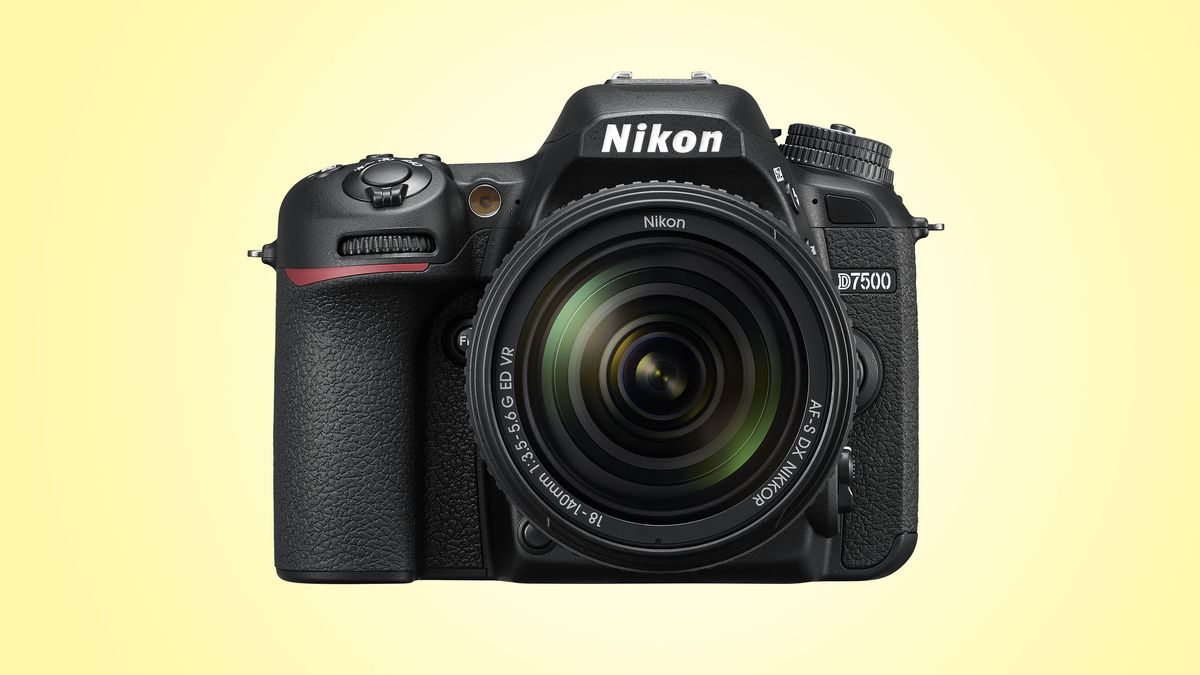 Nikon D7500 front