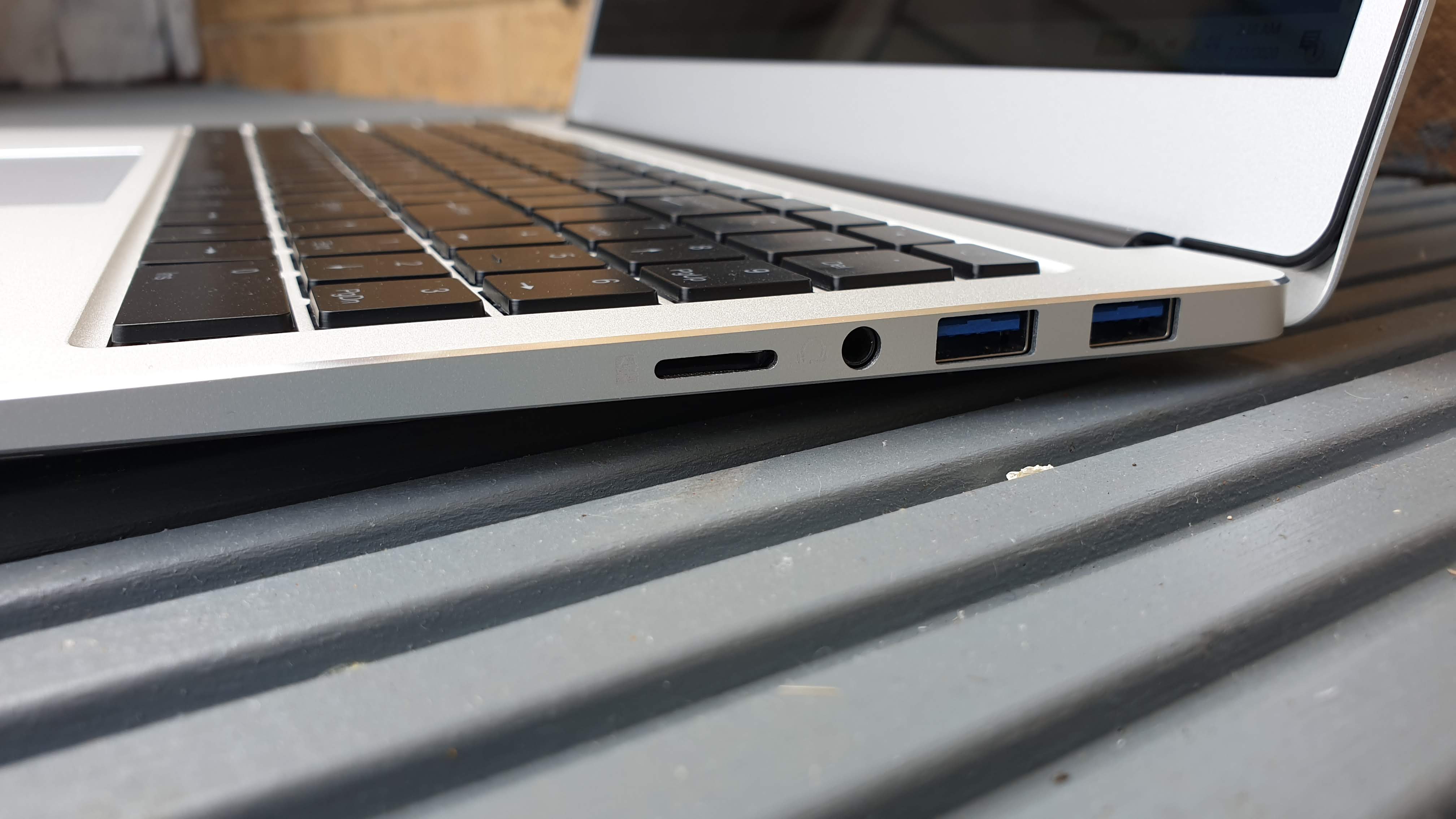 Ports Right Side