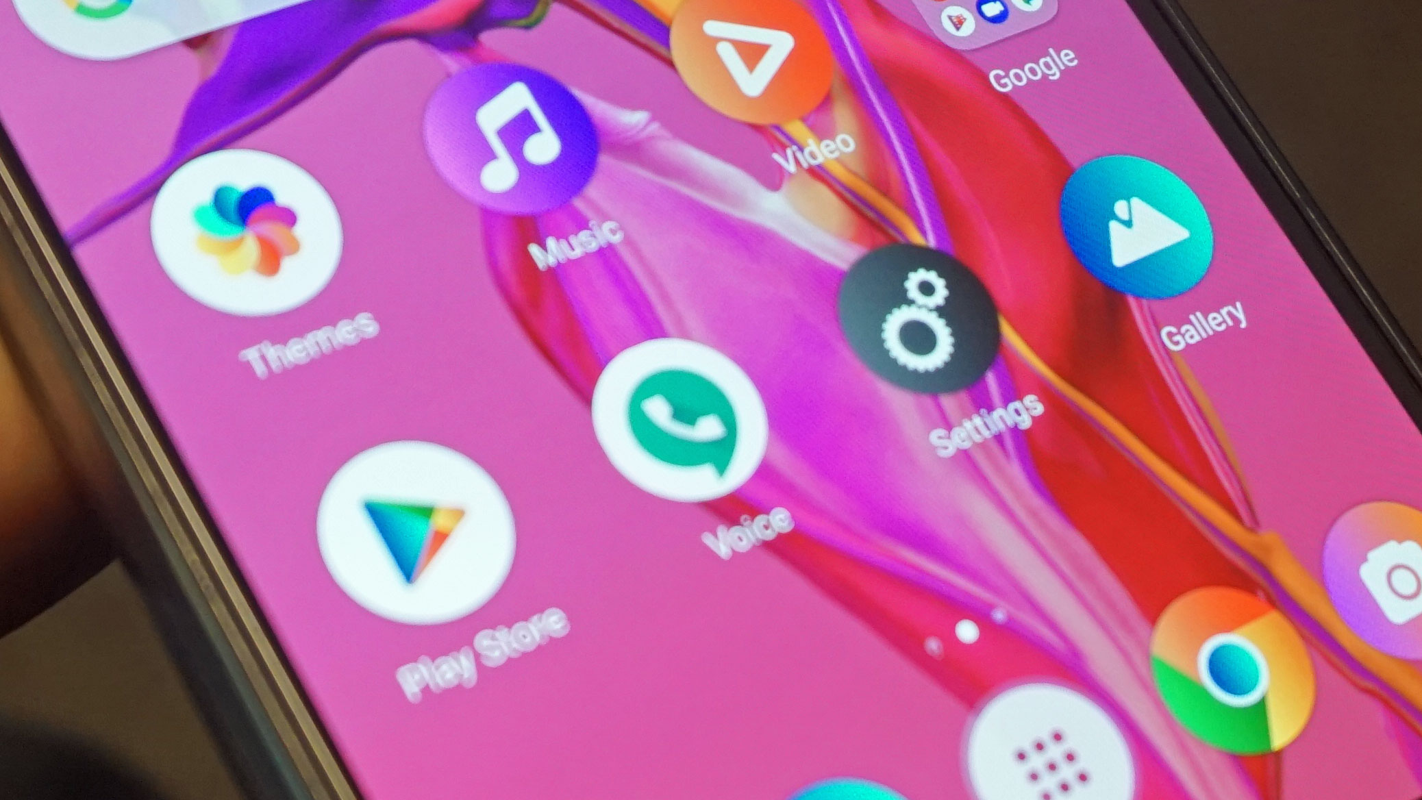 Phone displaying Home Screen icons