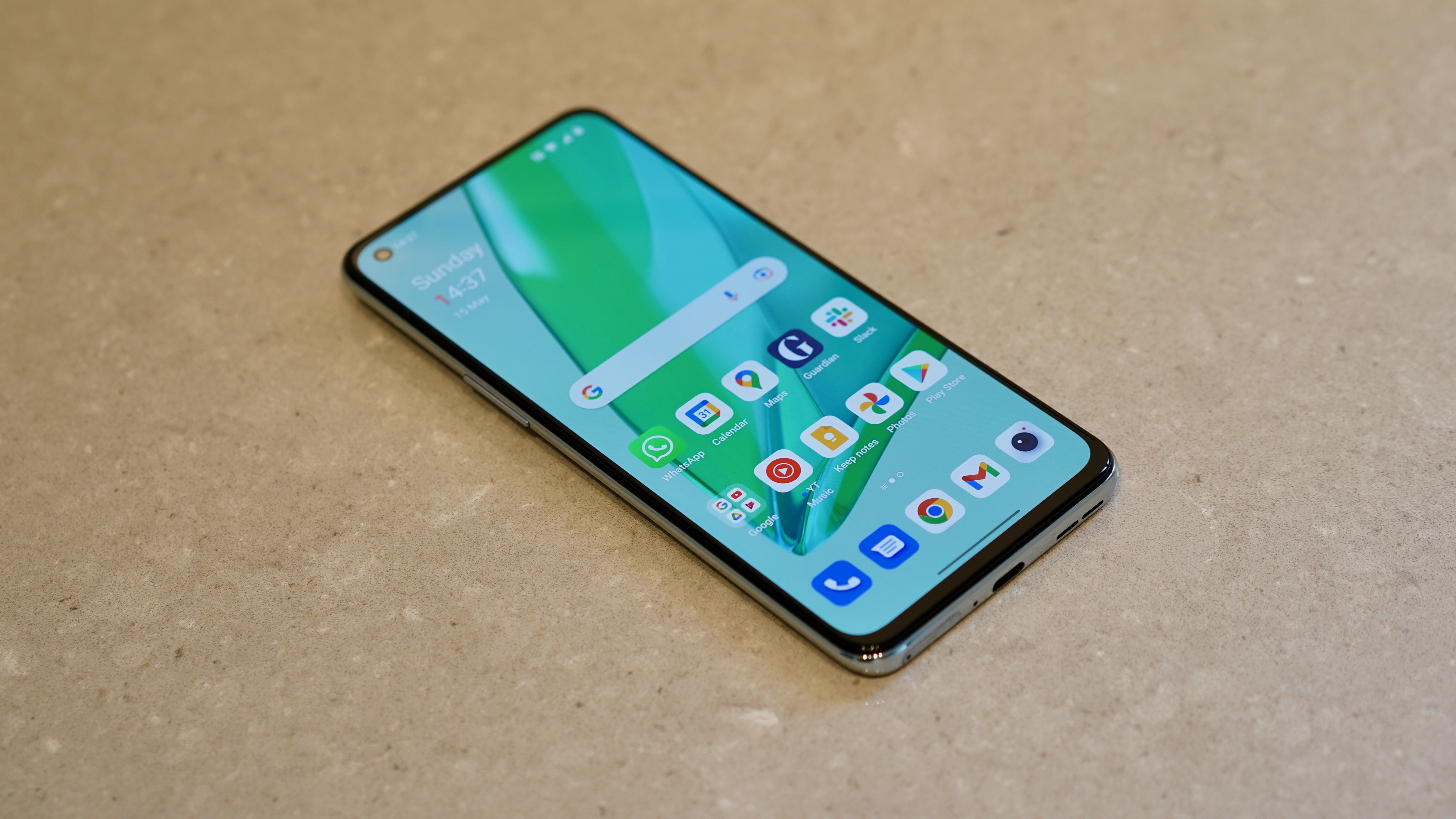 OnePlus Nord 2T