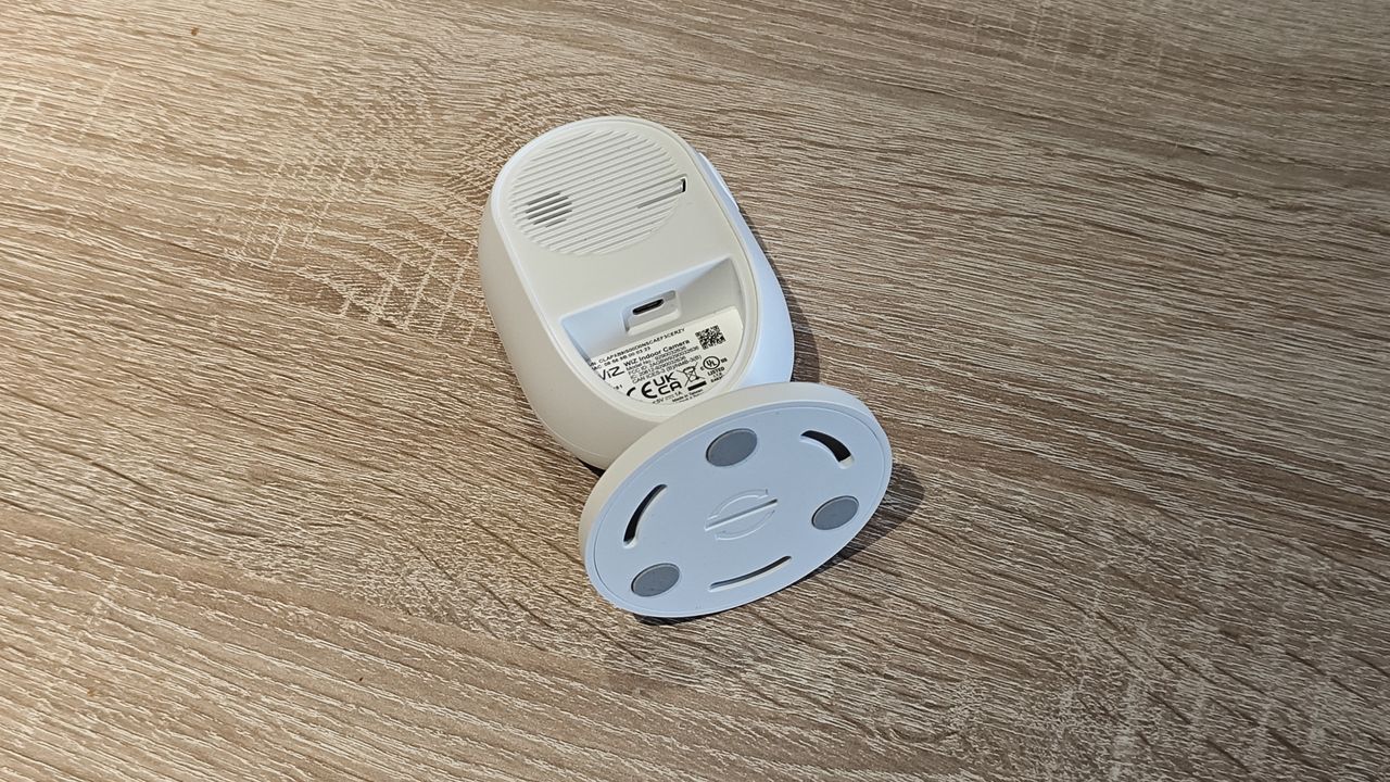 wiz indoor camera