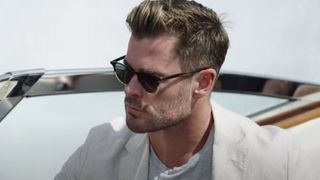Chris Hemsworth in Spiderhead 