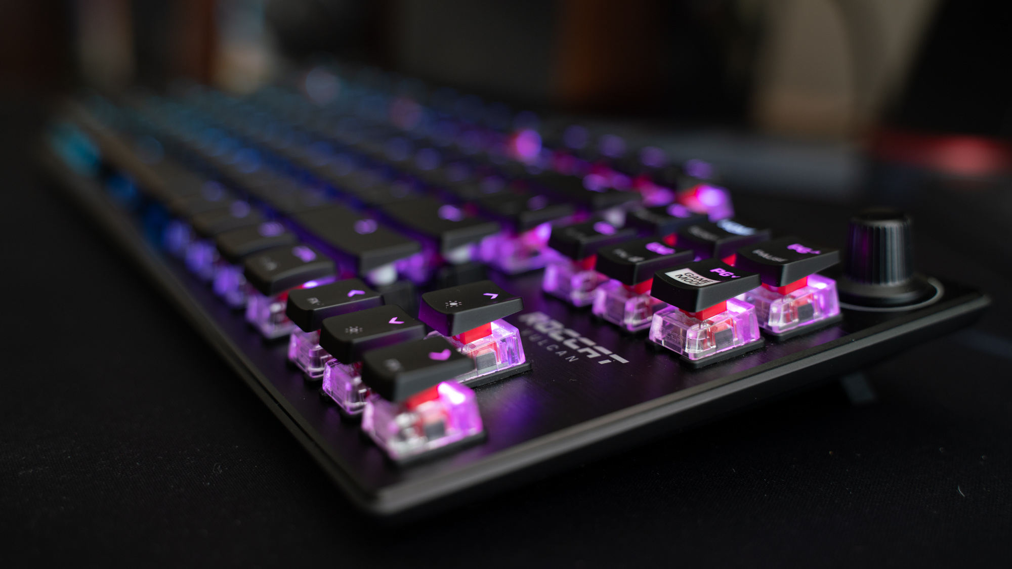 Roccat Vulcan TKL Pro