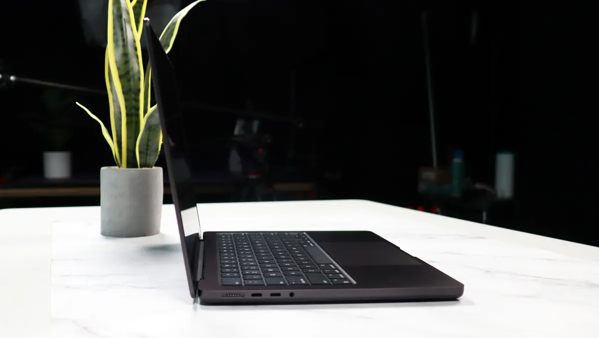 MacBook Pro (2024)