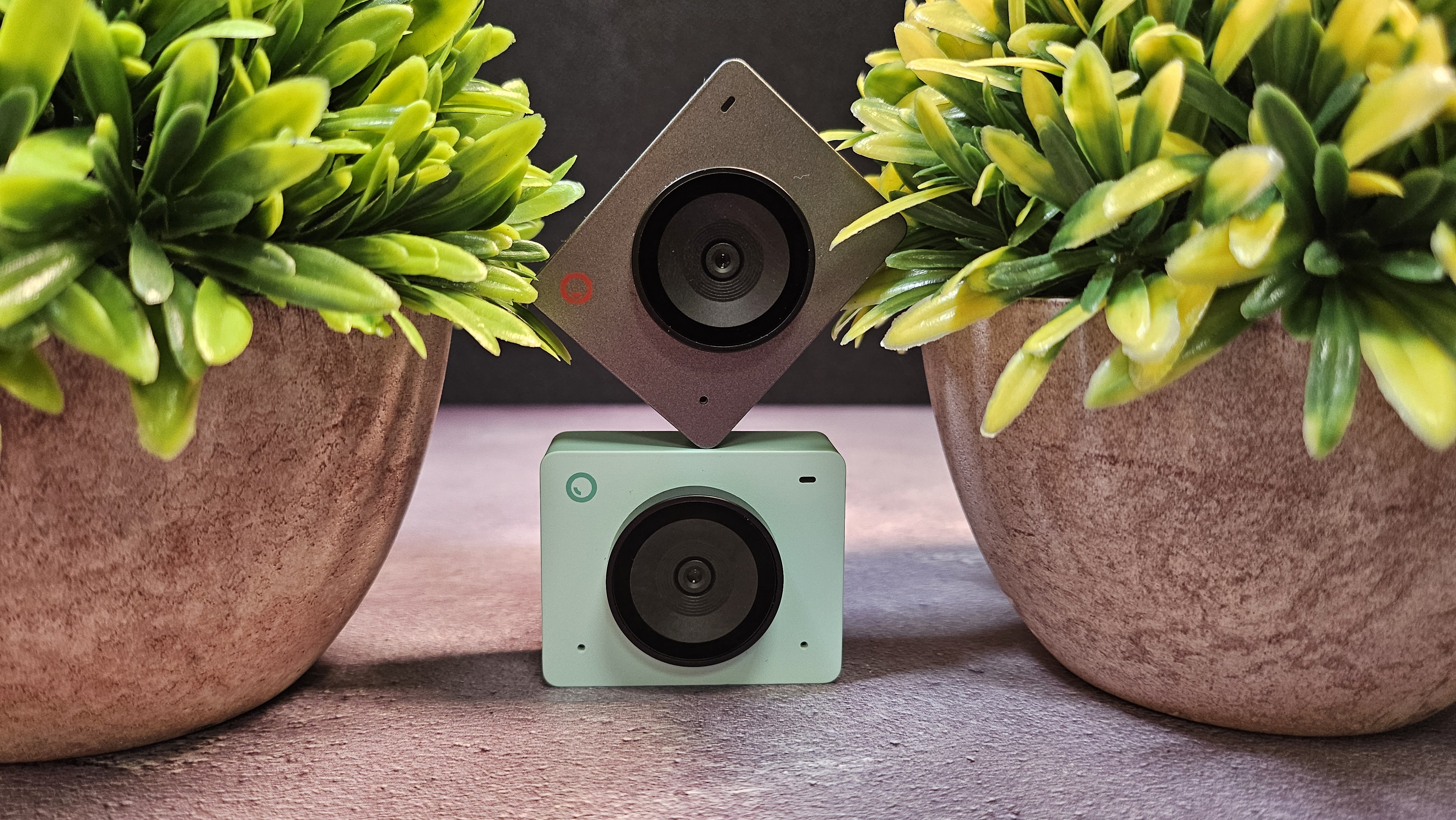 The Obsbot Meet SE webcam.
