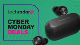 Technics EAH-AZ100 earbuds on blue/green TR background with 'Black Friday deals' poster