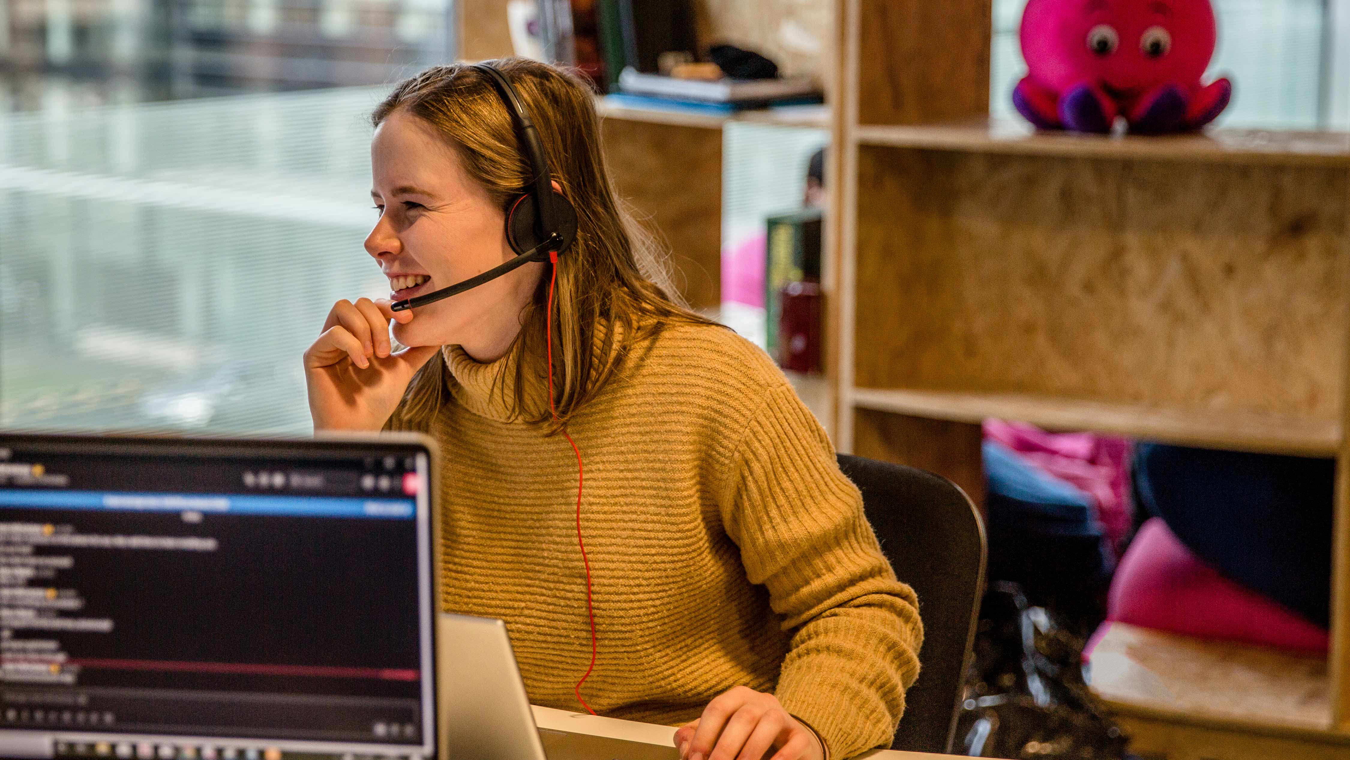 Octopus Energy review: female employee talking on the phone