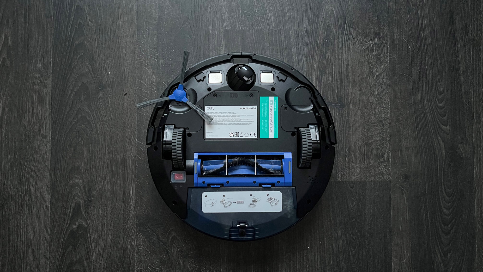 The bottom of the Eufy RoboVac G20