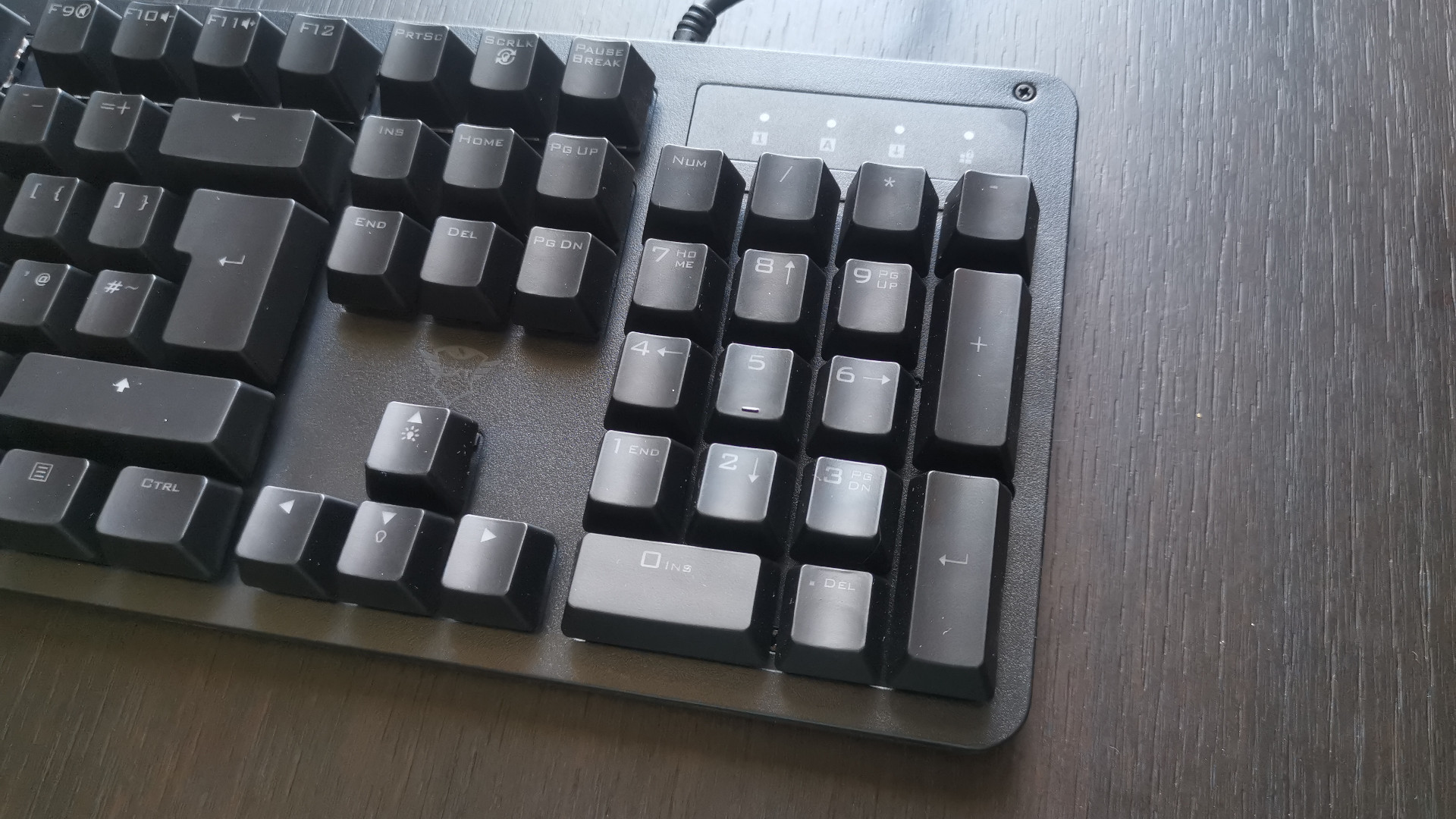 A close up of the Trust GXT 863 Mazz Gaming Keyboard
