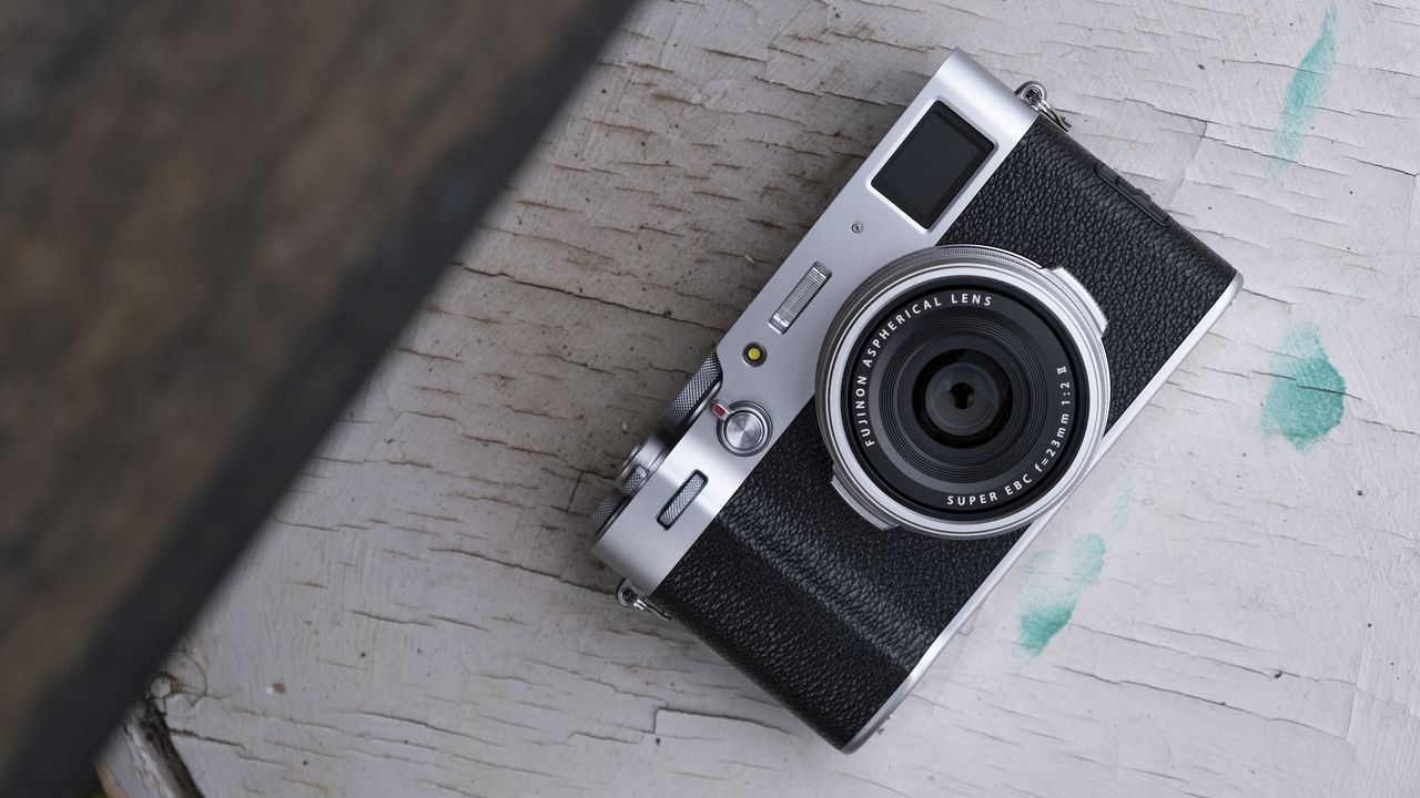 Fujifilm X100V