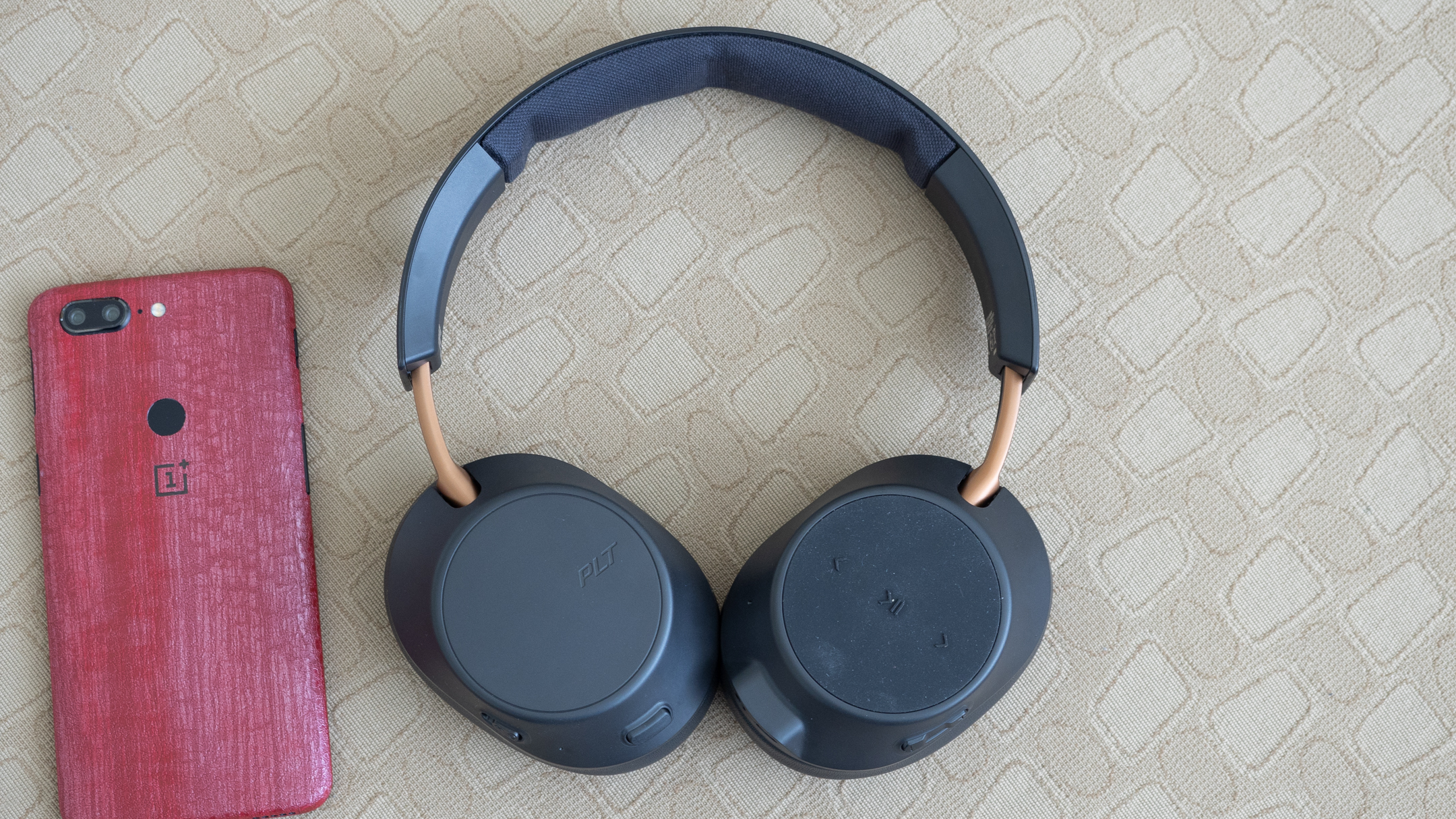 Plantronics BackBeat Go 810