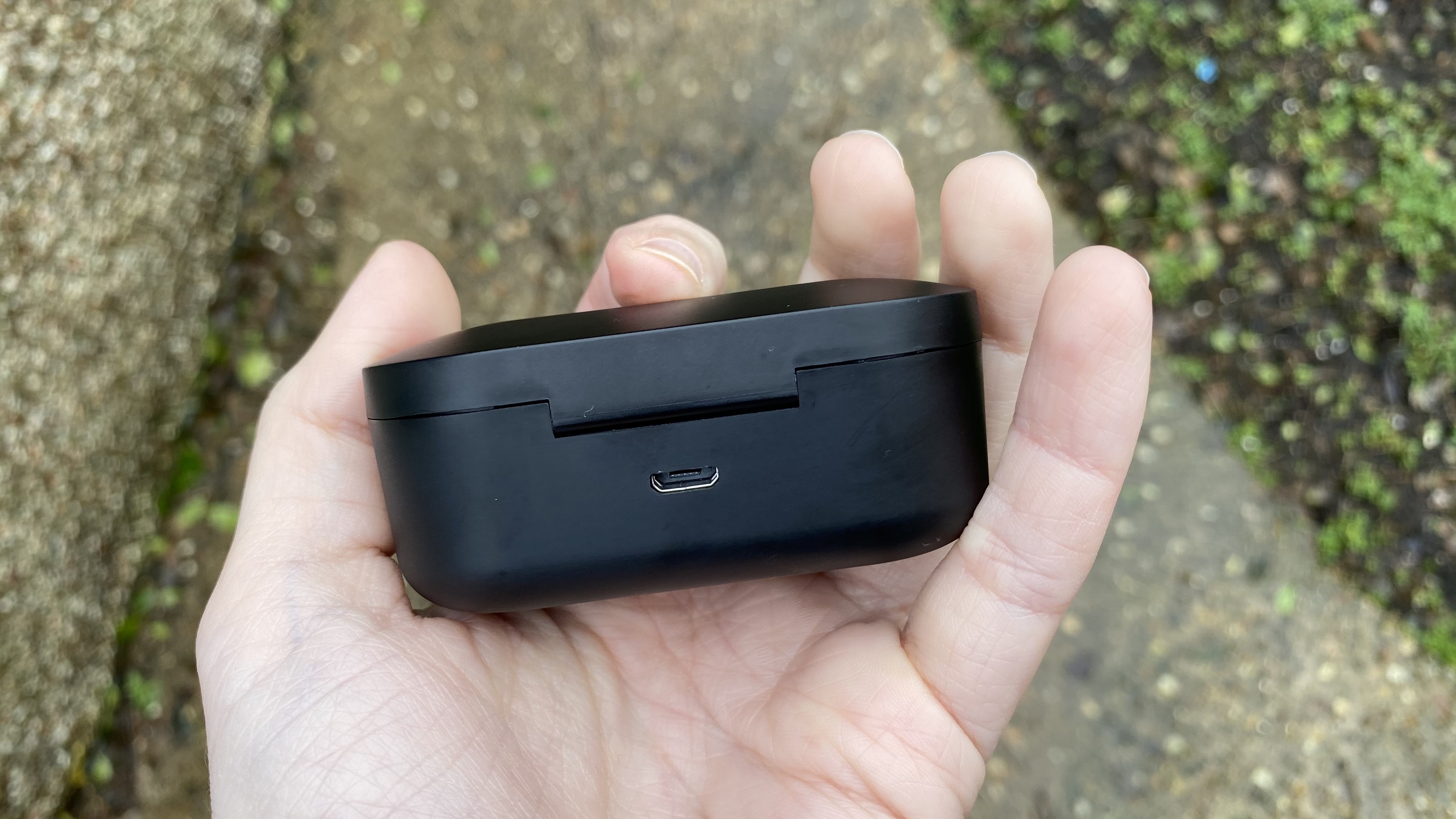 true wireless earbuds