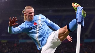 Erling Haaland of Manchester City celebrates after he scored for 1-0 during the Premier League match between Manchester City and Liverpool at Etihad Stadium on November 9, 2025 in Manchester, England. 