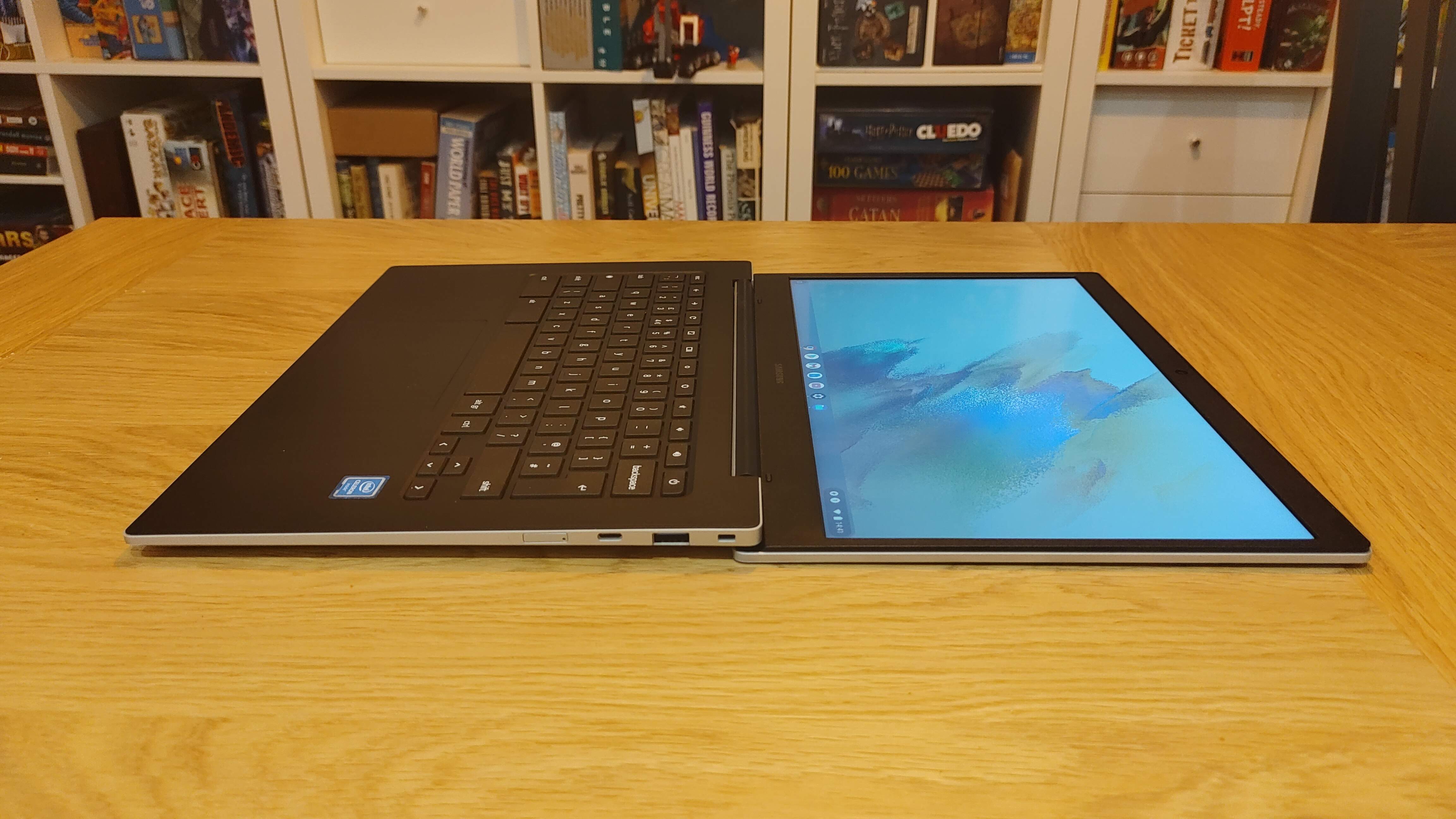 Samsung Galaxy Chromebook Go