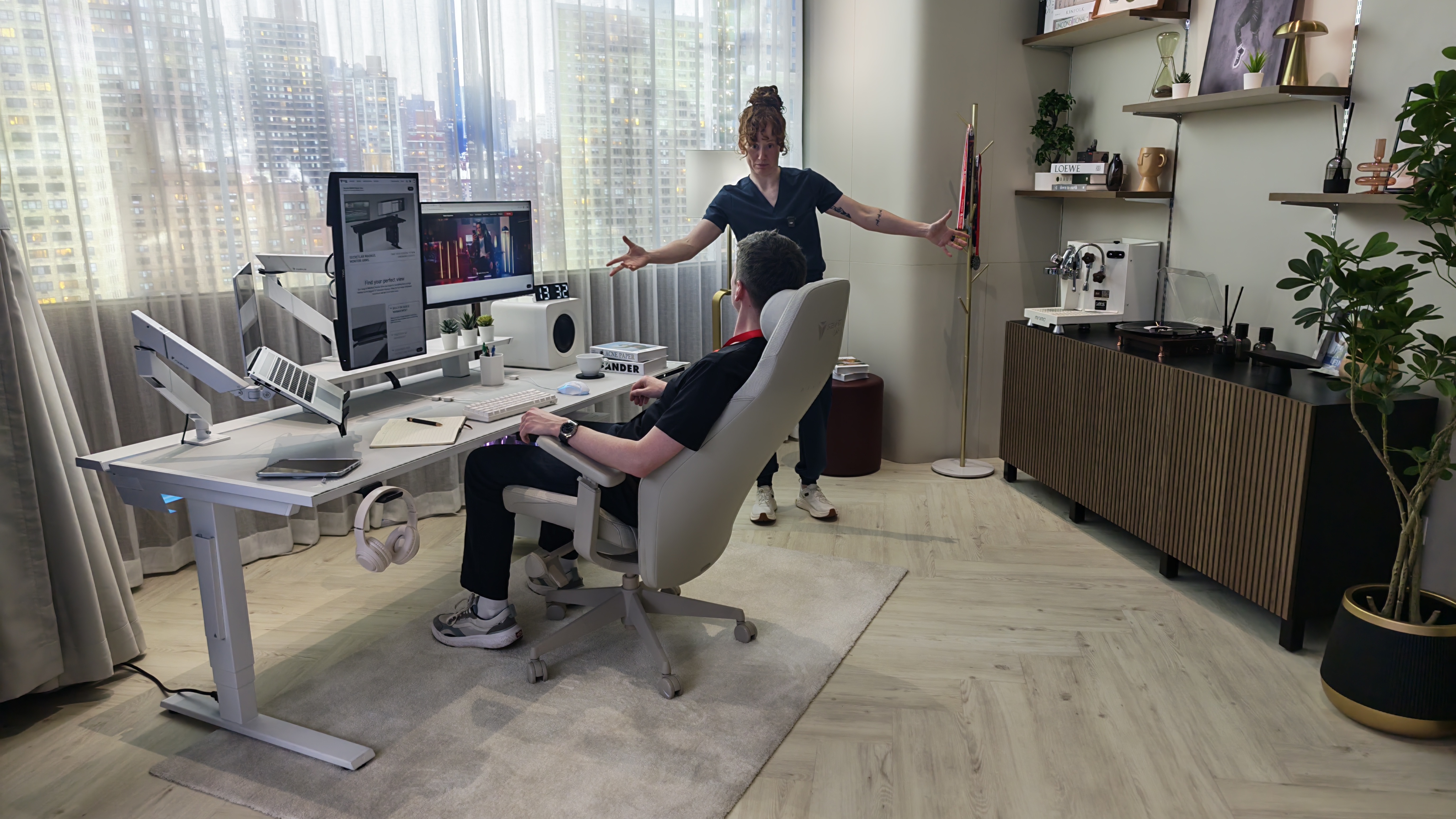 Photos of an ergonomics consultation at the Secretlab HQ in Sinagpore.