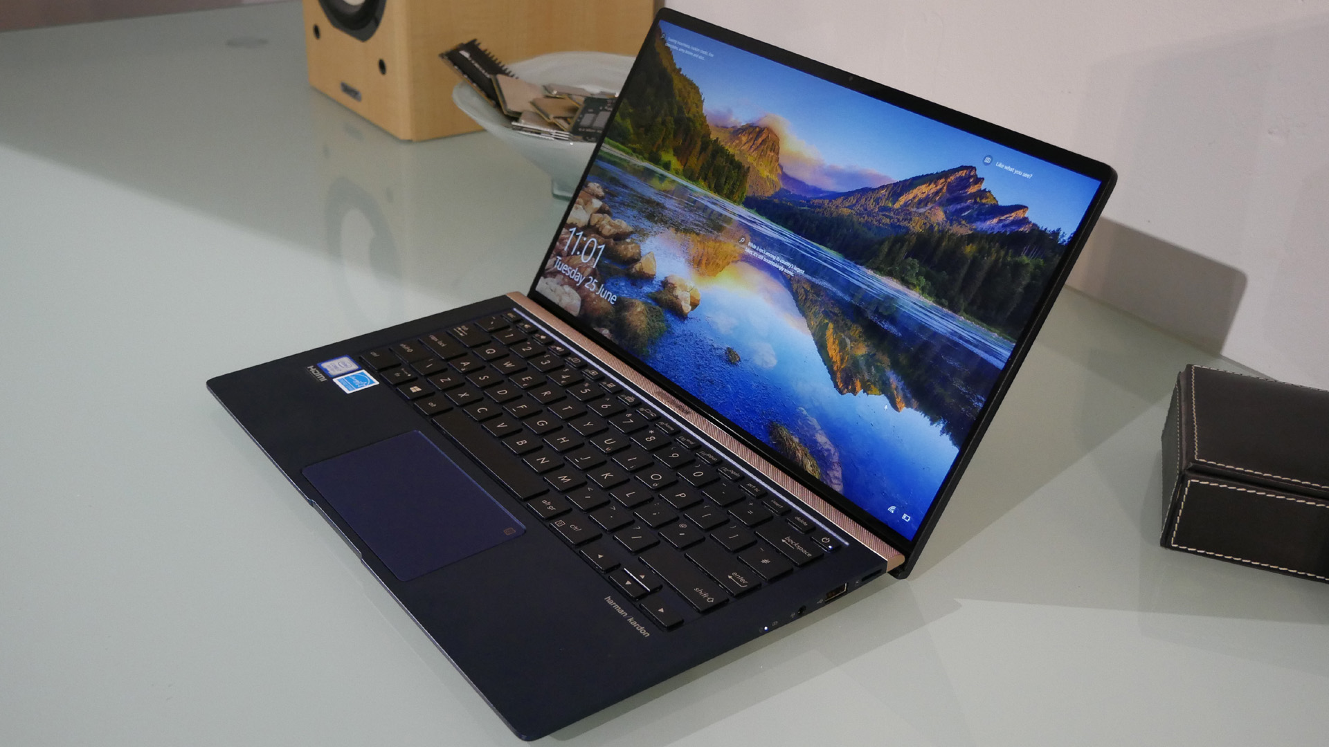 Asus Zenbook 14 UX433F