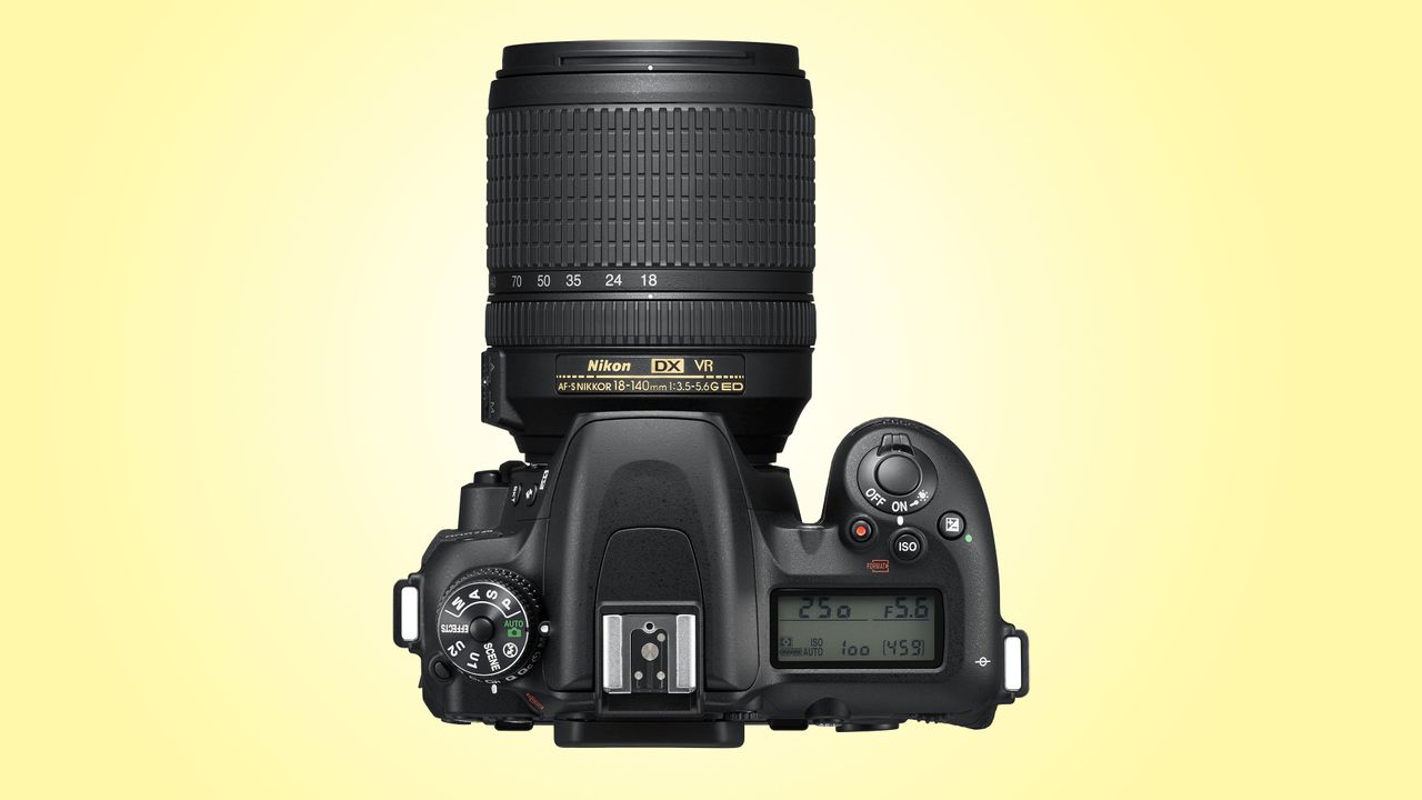 Nikon D7500 top