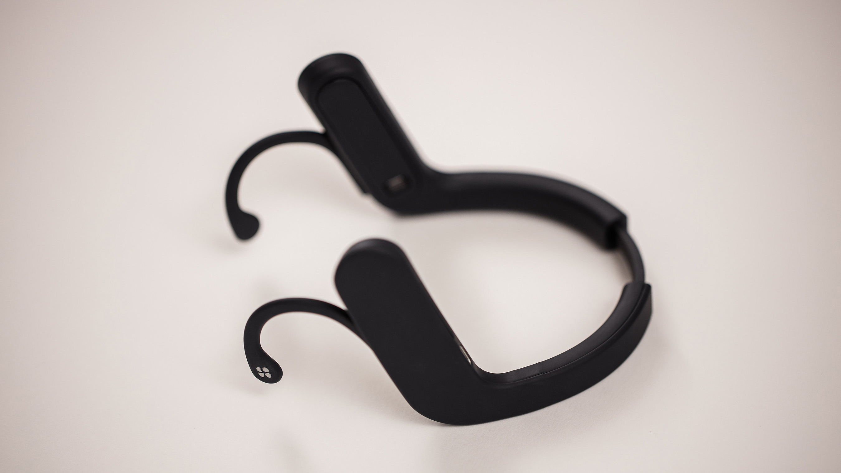 Feelmore Labs Cove device