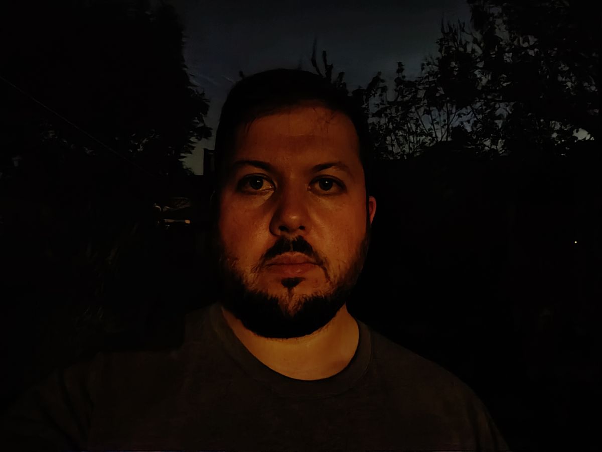 Nothing Phone 1 camera sample extreme low light selfie night mode