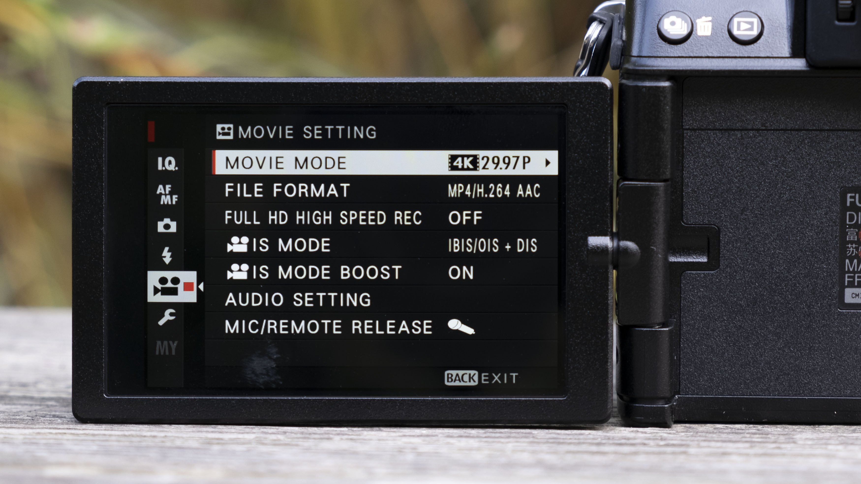Fujifilm X-S10