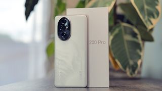 Honor 200 Pro