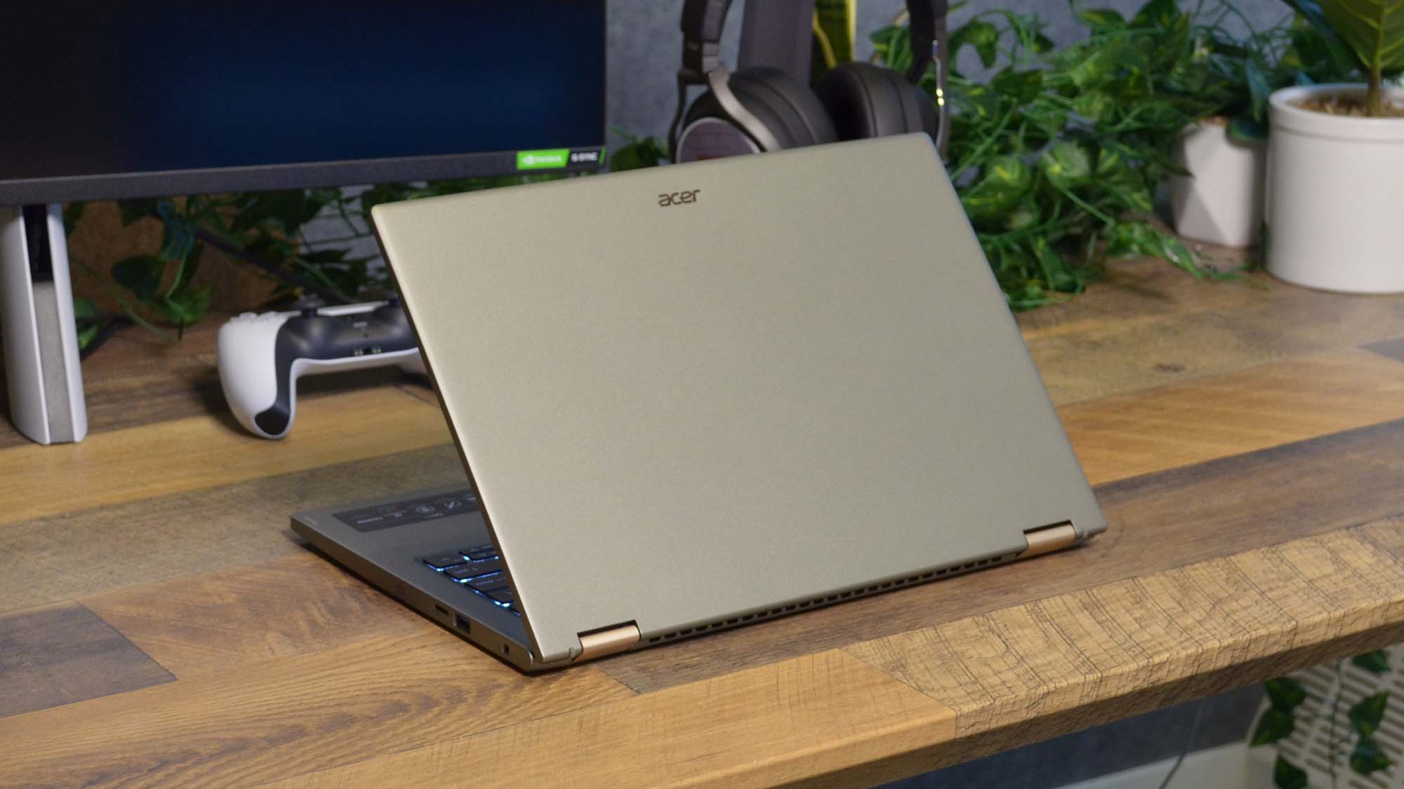 An Acer Spin 5 (2022) on a wooden desk